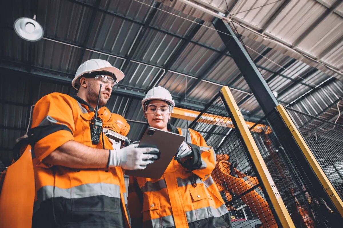 Comparaison entre maintenance préventive et corrective des systèmes antichute